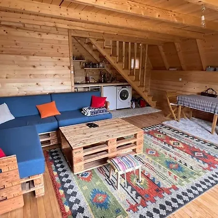 Horská chata With Outdoor Jacuzzi Near Sarajevo *