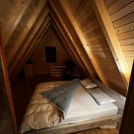 With Outdoor Jacuzzi Near Sarajevo Horská chata